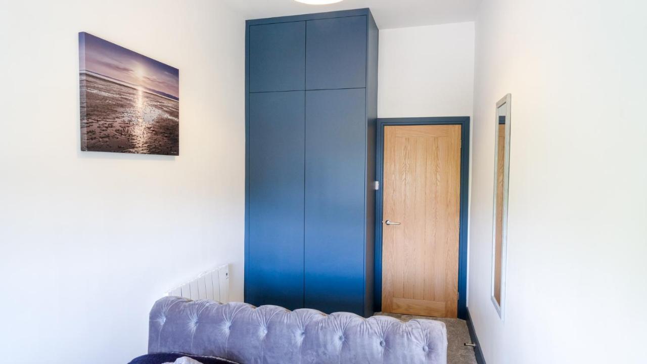 Intimate Entire Flat 9-Min Walk To Boscombe Beach Bournemouth Esterno foto